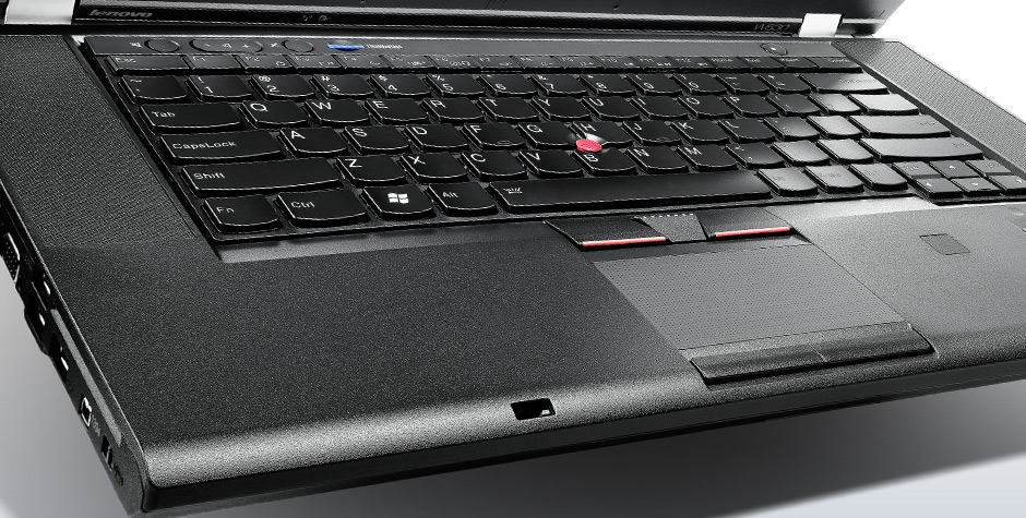 ThinkPad-W530-Laptop-PC-Close-up-Keyboard-View-7L-940x475.jpg